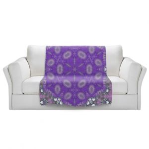 Artistic Sherpa Pile Blankets | Pam Amos - Star Struck 3 Purple | Circular mandala shapes geometric